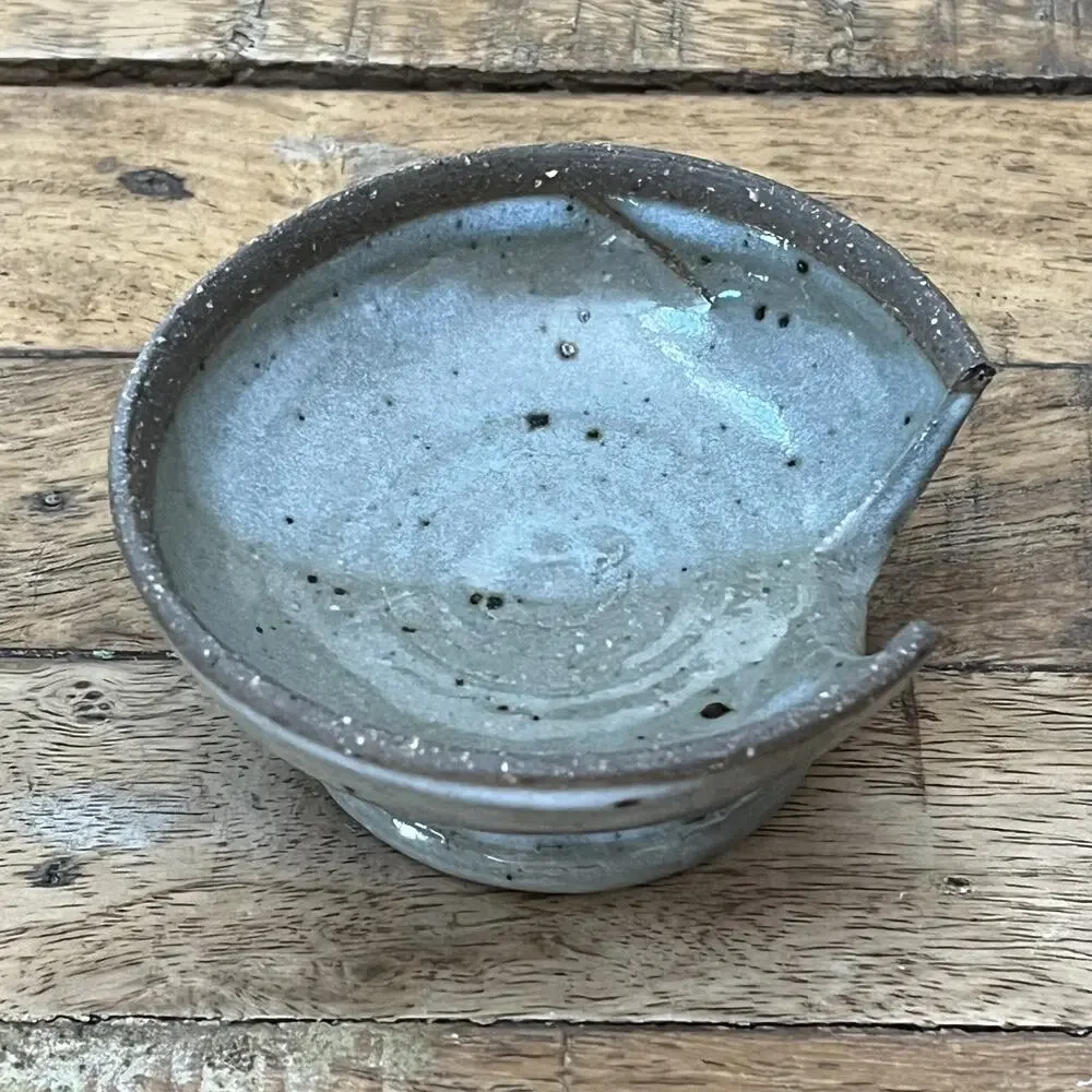 Unmarked round glaze